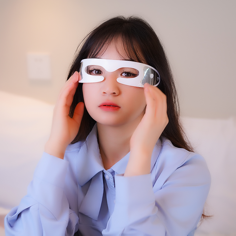 LED Eyecare Mask Device EMS Si - Light Therapy Glasses のレビューと価格